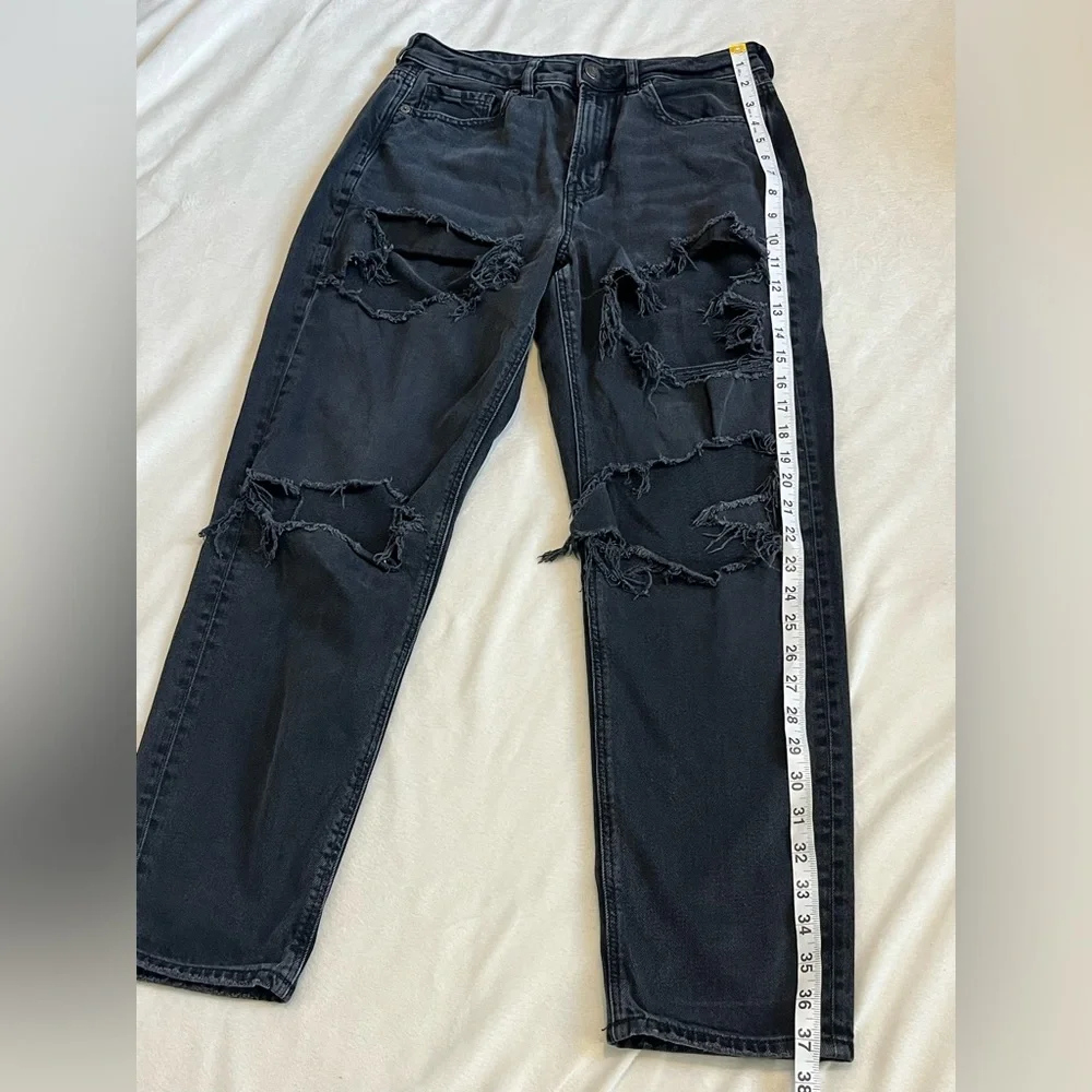 American Eagle Mom Jeans Relaxed Distressed Women’s Black Jeans Size 6 - Picture 6 of 16